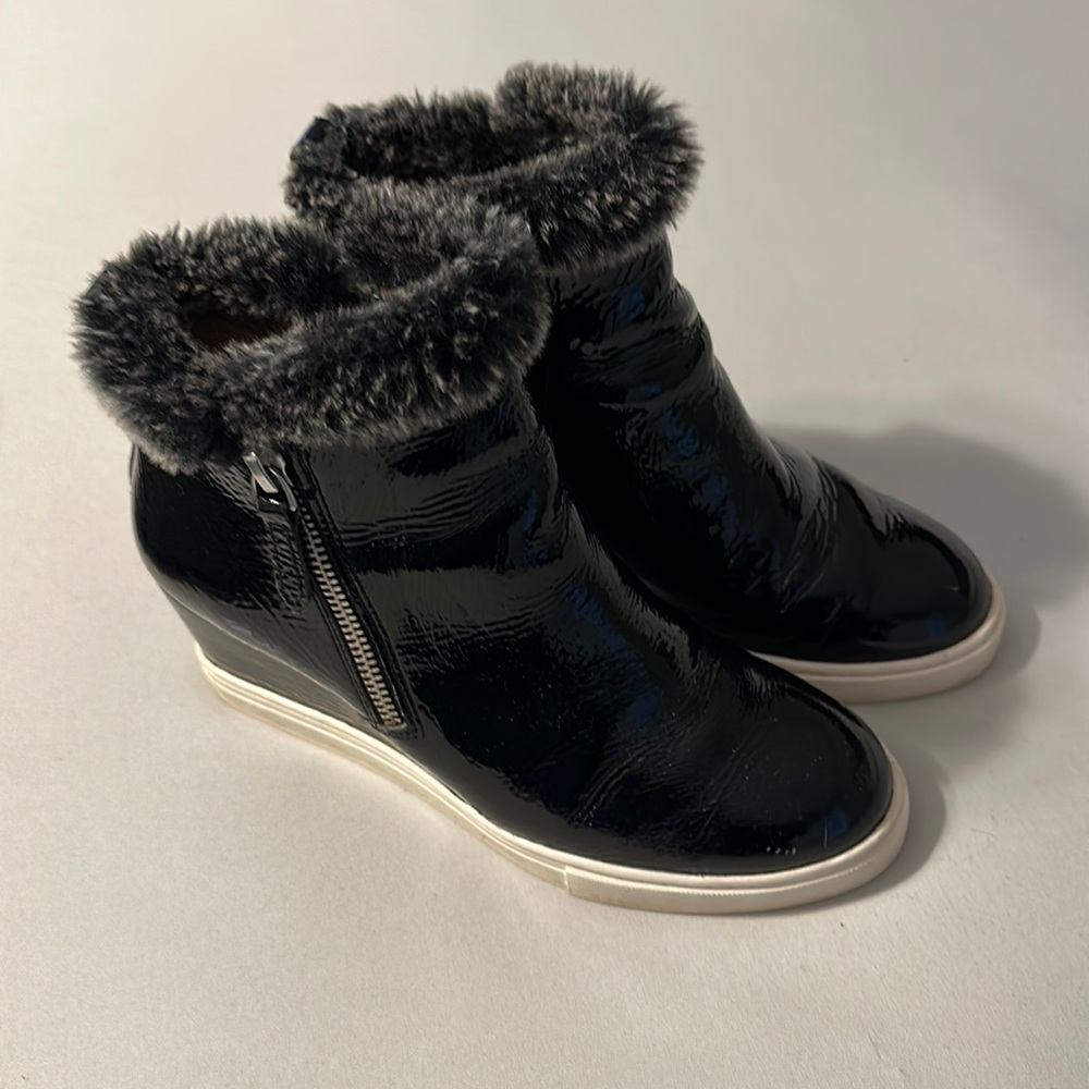 L.Paolo wedge bootie
